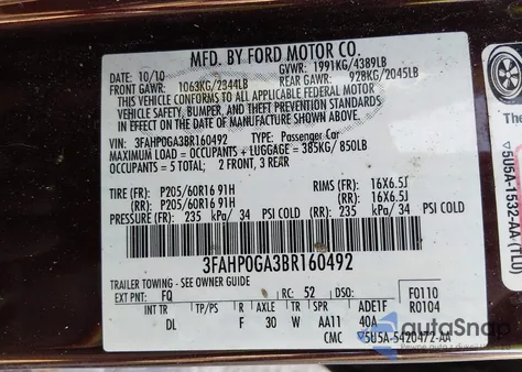 2011 Ford Fusion S z USA, uszkodzony, nr VIN 3FAHP0GA3BR160492